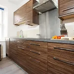Casa vacanze North Road By N And N Stays, Perfect For Contractor And Corporate Stays, Long Welcome, Free On Street Parking, Wifi, Near Gloucester Road