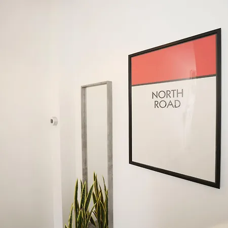 North Road By N And N Stays, Perfect For Contractor And Corporate Stays, Long Stays Welcome, Free On Street Parking, Wifi, Near Gloucester Road Nyaraló *